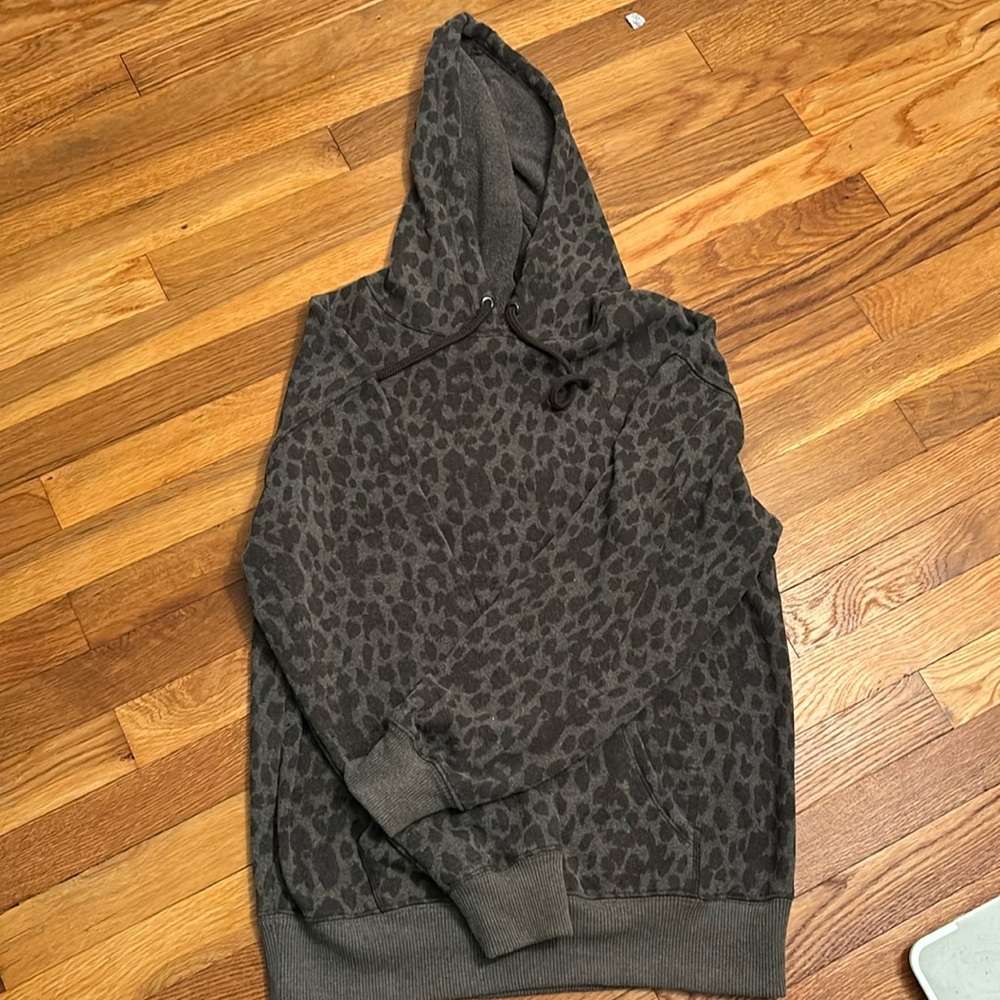 Victoria Secret XS Grey Leapard Print Hoodie